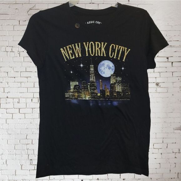 Aeropostale Tops - NEW Aeropostale Aero New York Skyline Night Graphic Tee Shirt Black XL Run small